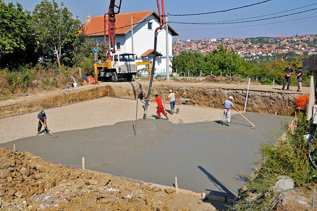 Pouring concrete on the footer slab - 1