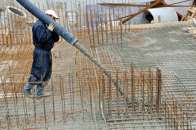 Pouring concrete on Amadeo II base slab - 1