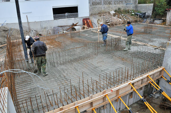 Pouring concrete on Amadeo II base slab - 2