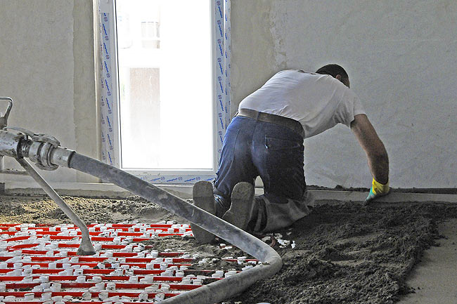 Equalizing the sand and cement mix