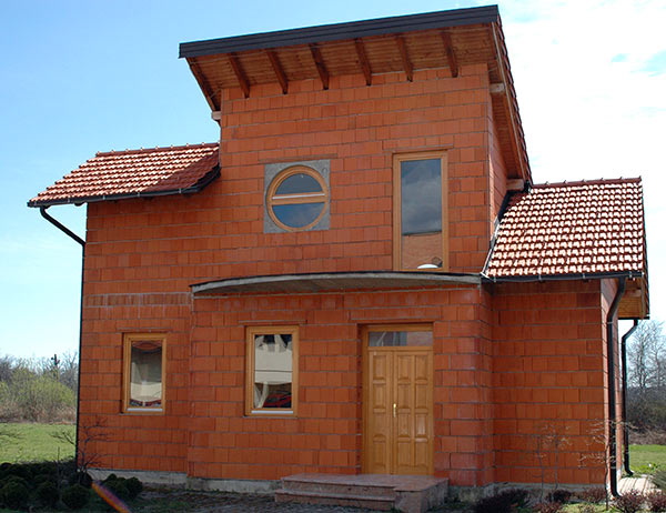 POROTHERM demo house front