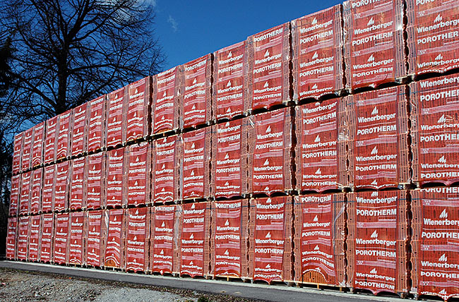 Stock of POROTHERM bricks ready to ship - 3