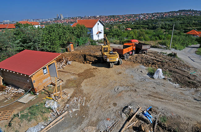 Početak kopanja terena za Amadeo II, pored Amadea