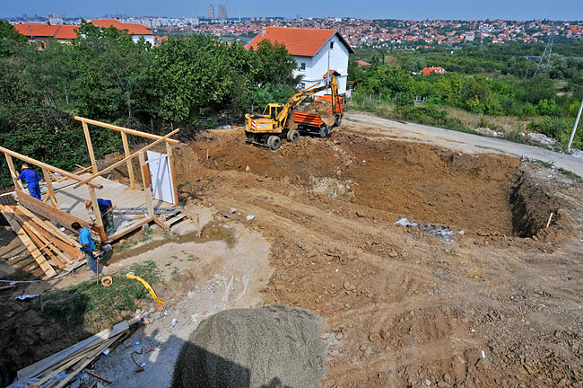 Raščišćavanje terena za Amadeo II iskop - 1