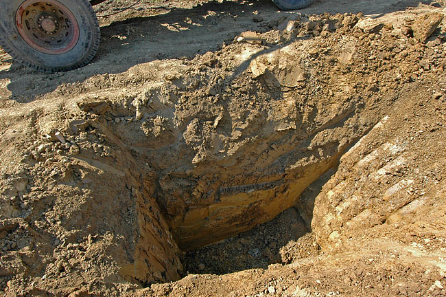 Digging the mud pool for the geothermal drilling - 01