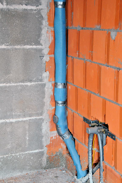 Sound insulation of canalization pipes