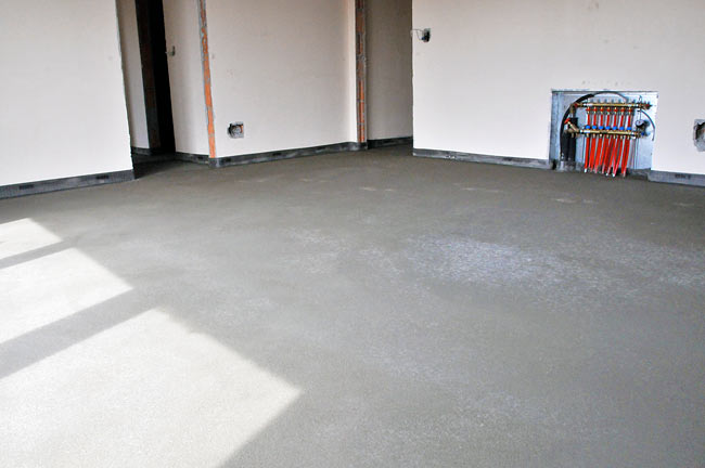 Beodom | Making the final sand and cement floor screed