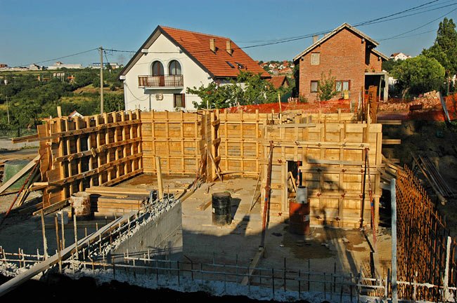 The armed concrete walls of Amadeo's underground parking once pouring concrete is finished