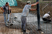 Making of Amadeo's first armed concrete slab